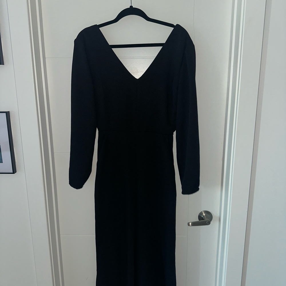 Elegant Black V-Neck Jumpsuit